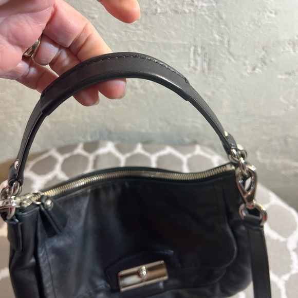 Coach Black Crossbody Bag with Adjustable Strap and Flap Closure - Picture 6 of 16